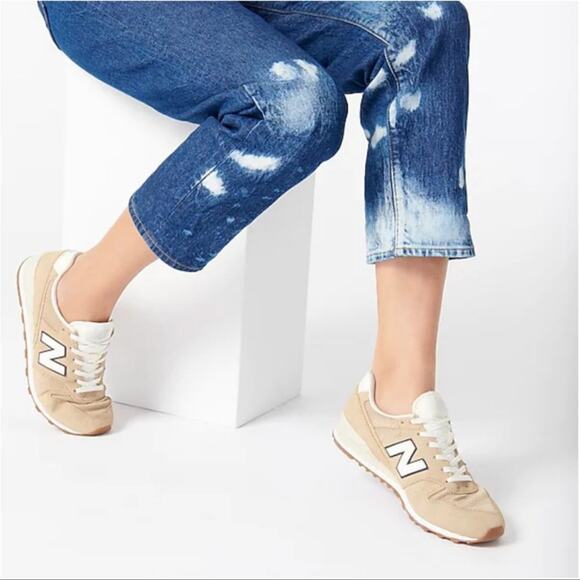 J. Crew Slouchy Boyfriend Jean in Outlaw Wash Size 28 - Picture 3 of 12